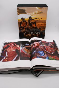 African Twilight. The Vanishing Rituals and Ceremonies of the African Continent, Beckwith Carol Fisher Angela купить книгу в Либроруме African Twilight. The Vanishing Rituals and Ceremonies of the African Continent, Beckwith Carol Fisher Angela купить книгу в Либроруме