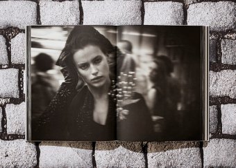 Peter Lindbergh. Dior, Harrison Martin Peter Lindbergh купить книгу в Либроруме Peter Lindbergh. Dior, Harrison Martin Peter Lindbergh купить книгу в Либроруме