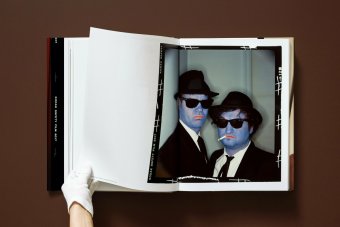 Annie Leibovitz, Leibovitz Annie Carter Graydon Obrist Hans Ulrich Roth Paul Martin Steve купить книгу в Либроруме Annie Leibovitz, Leibovitz Annie Carter Graydon Obrist Hans Ulrich Roth Paul Martin Steve купить книгу в Либроруме