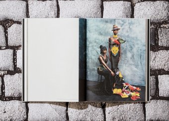 Peter Lindbergh. Dior, Harrison Martin Peter Lindbergh купить книгу в Либроруме Peter Lindbergh. Dior, Harrison Martin Peter Lindbergh купить книгу в Либроруме
