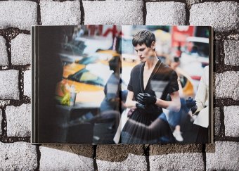 Peter Lindbergh. Dior, Harrison Martin Peter Lindbergh купить книгу в Либроруме Peter Lindbergh. Dior, Harrison Martin Peter Lindbergh купить книгу в Либроруме