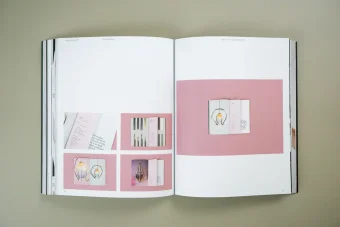 Graphic Design for Art, Fashion, Film, Architecture, Photographer, Product Design. Everything in Between, Cooke Andy купить книгу в Либроруме Graphic Design for Art, Fashion, Film, Architecture, Photographer, Product Design. Everything in Between, Cooke Andy купить книгу в Либроруме