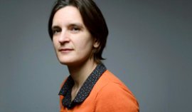 Дюфло Эстер